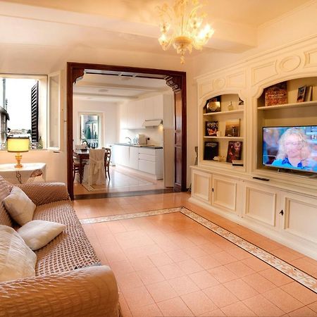 Dama Charming Apartment 100M From Piazza Del Campo Siena Kültér fotó
