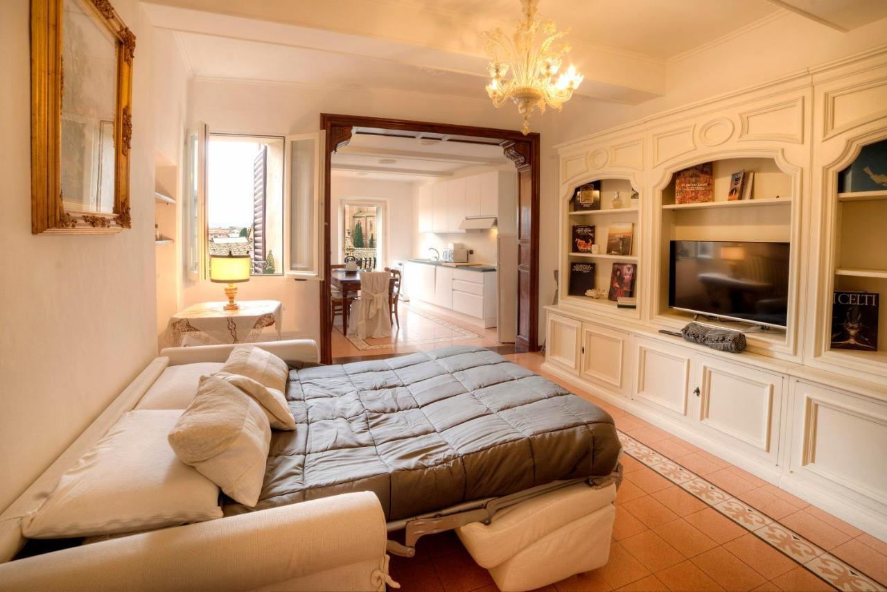 Dama Charming Apartment 100M From Piazza Del Campo Siena Kültér fotó