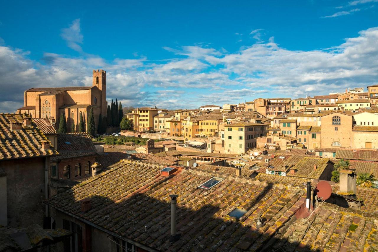 Dama Charming Apartment 100M From Piazza Del Campo Siena Kültér fotó